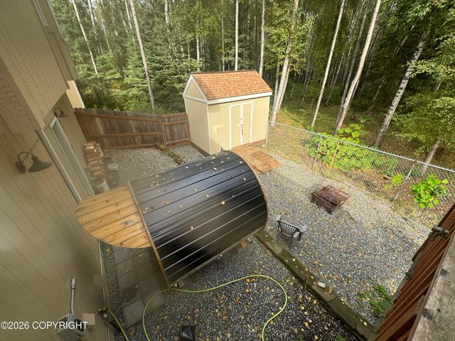 5589 S Hanson Loop, Wasilla, AK 99623