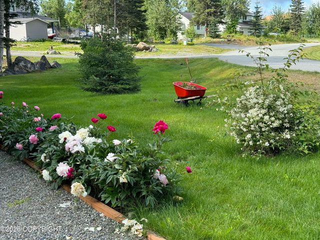 5589 S Hanson Loop, Wasilla, AK 99623