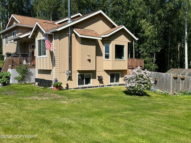 5589 S Hanson Loop, Wasilla, AK 99623