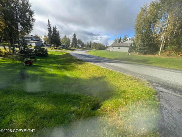 5589 S Hanson Loop, Wasilla, AK 99623
