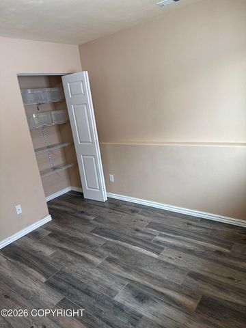 5589 S Hanson Loop, Wasilla, AK 99623