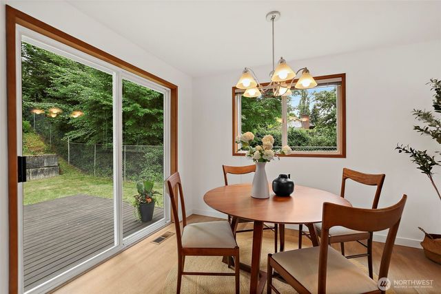 11726 8th Avenue S, Burien, WA 98168