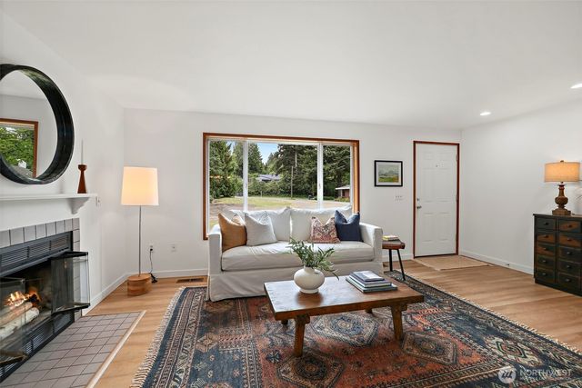 11726 8th Avenue S, Burien, WA 98168