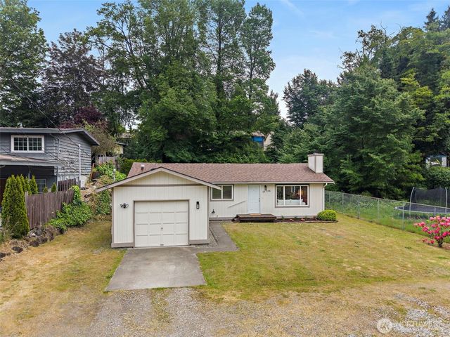 11726 8th Avenue S, Burien, WA 98168