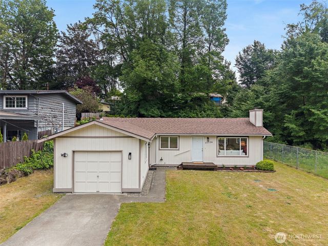 11726 8th Avenue S, Burien, WA 98168