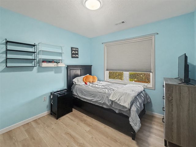 3509 Brook Ridge Court, Des Moines, IA 50317