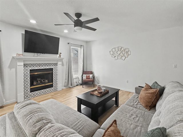 3509 Brook Ridge Court, Des Moines, IA 50317