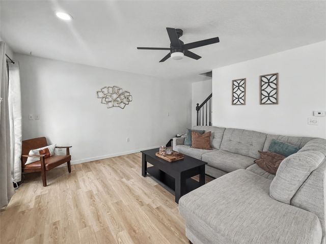 3509 Brook Ridge Court, Des Moines, IA 50317