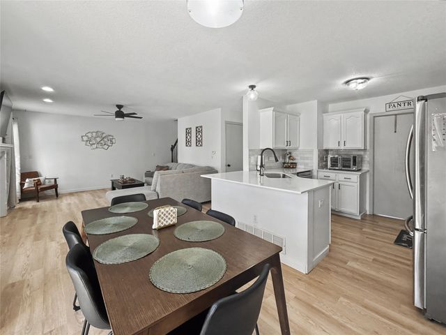 3509 Brook Ridge Court, Des Moines, IA 50317