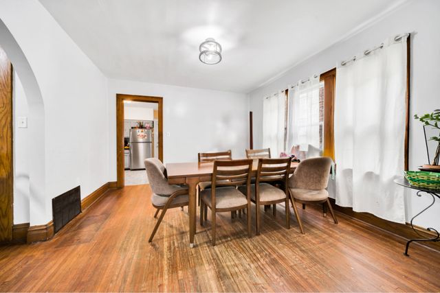 2514 Walnut Street, Blue Island, IL 60406