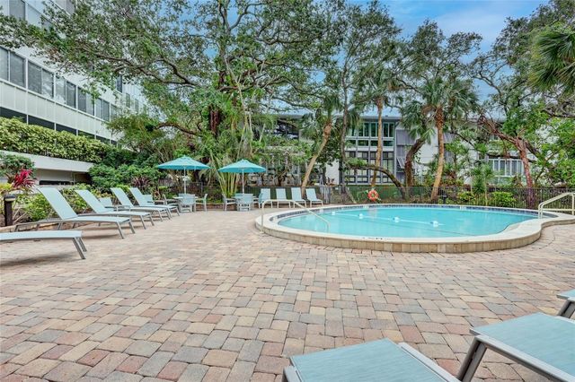 1017 W PEPPERTREE DRIVE 116, Sarasota, FL 34242