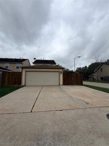 23614 Wildwood Green Way, Spring, TX 77373