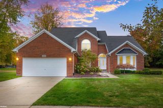 14814 Hillcrest Lane, Shelby Twp, MI 48315