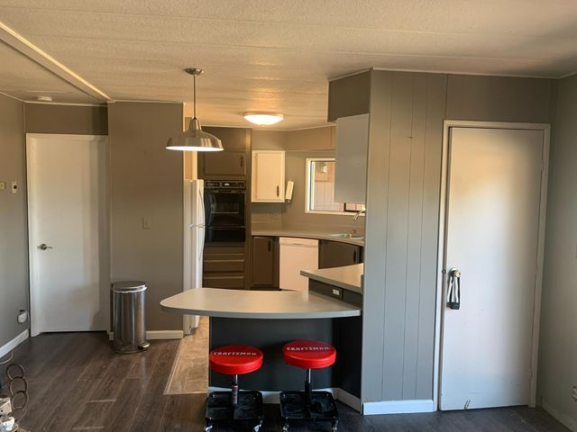 11176 S Camanche Pkwy, Wallace, CA 95354