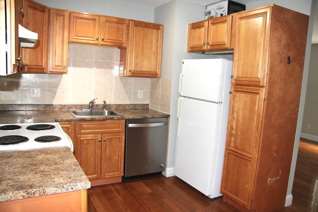 75 Nicholas Rd G, Framingham, MA 01701