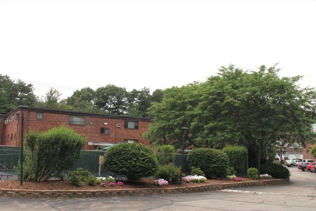 75 Nicholas Rd G, Framingham, MA 01701