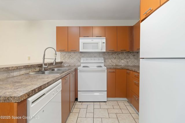 1480 Sheafe Avenue NE 103, Palm Bay, FL 32905