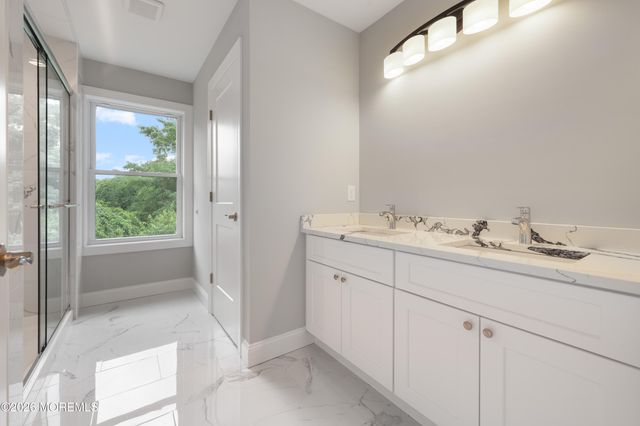 605 Bay Boulevard, Bayville, NJ 08721