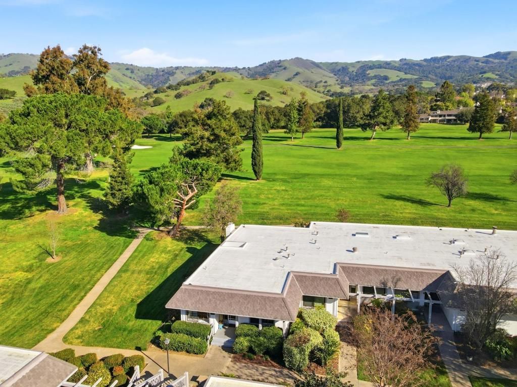 Image 32 of property listing at 5081 Cribari Blfs, San Jose, CA 95135