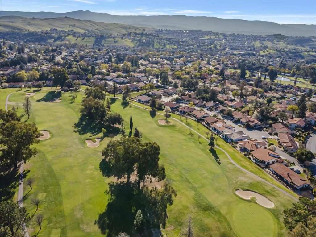 Image 41 of property listing at 5081 Cribari Blfs, San Jose, CA 95135