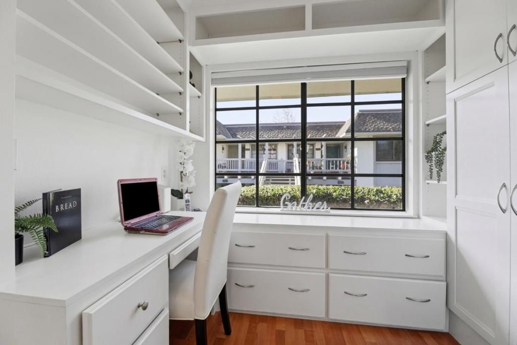 Image 9 of property listing at 5081 Cribari Blfs, San Jose, CA 95135