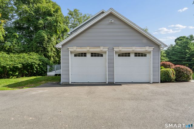 27 Nashville Rd Extension, Bethel, CT 06801