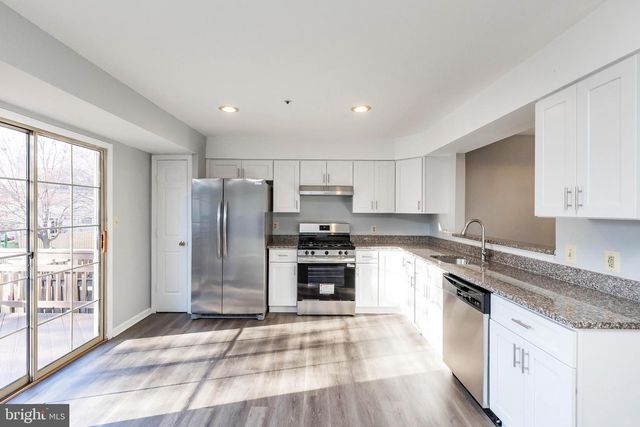 8425 MEADOW GREEN WAY, Gaithersburg, MD 20877