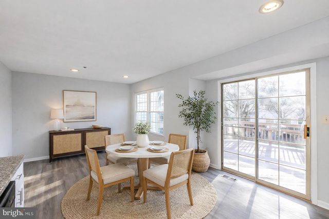 8425 MEADOW GREEN WAY, Gaithersburg, MD 20877