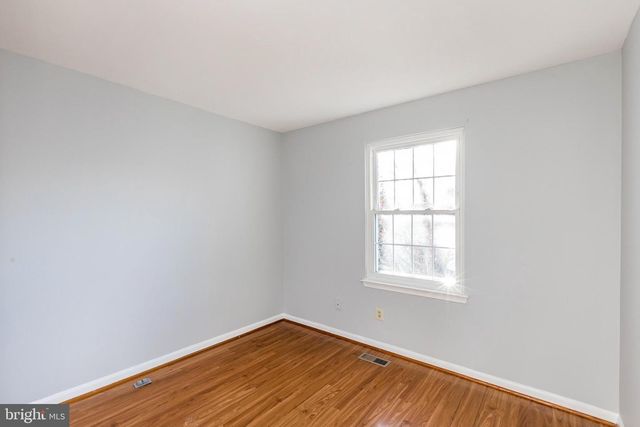 8425 MEADOW GREEN WAY, Gaithersburg, MD 20877