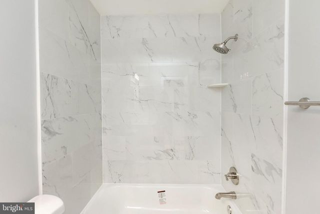 8425 MEADOW GREEN WAY, Gaithersburg, MD 20877