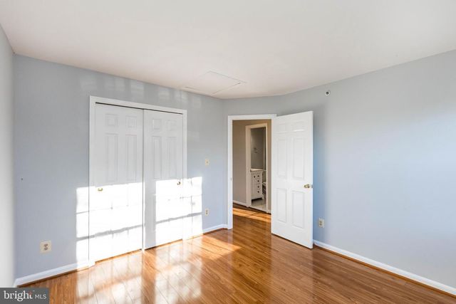 8425 MEADOW GREEN WAY, Gaithersburg, MD 20877