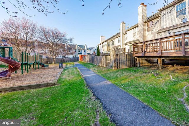 8425 MEADOW GREEN WAY, Gaithersburg, MD 20877