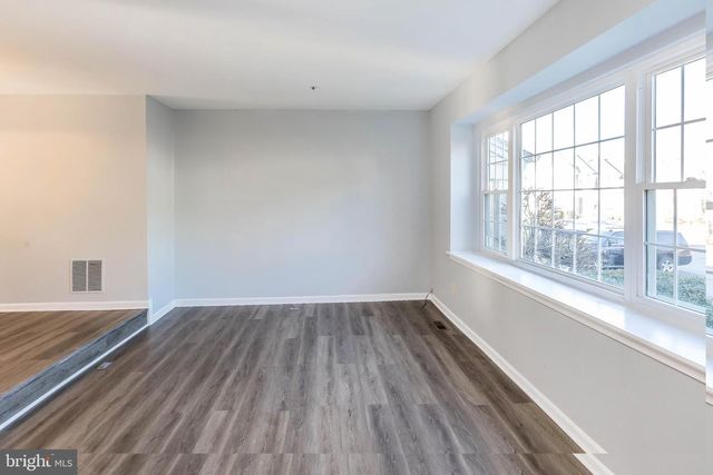 8425 MEADOW GREEN WAY, Gaithersburg, MD 20877