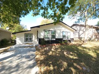 7039 Bates Street, Dallas, TX 75227