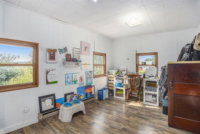 855 Us Highway 31, Scottville, MI 49454