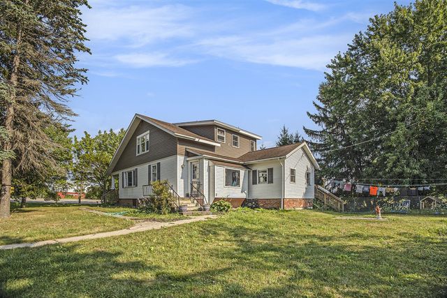 855 Us Highway 31, Scottville, MI 49454