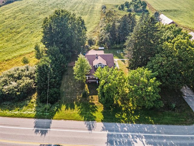 855 Us Highway 31, Scottville, MI 49454