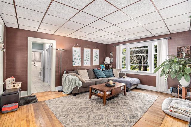 855 Us Highway 31, Scottville, MI 49454