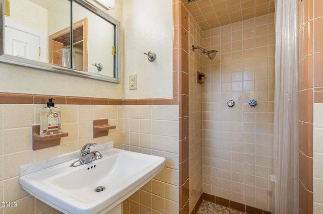 1009 Westwood Drive, Raleigh, NC 27607