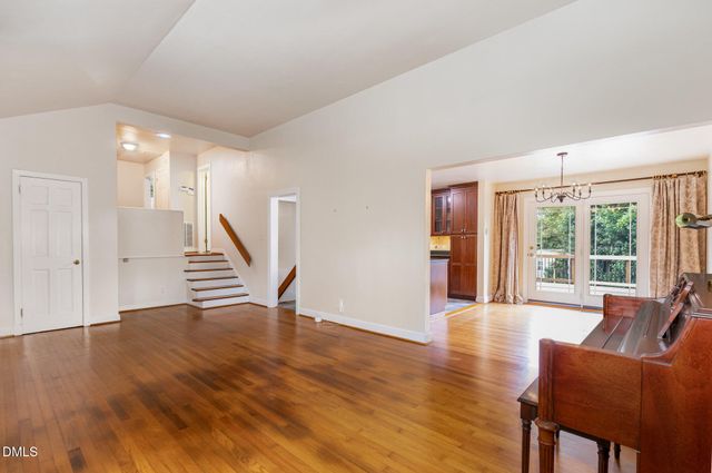 1009 Westwood Drive, Raleigh, NC 27607