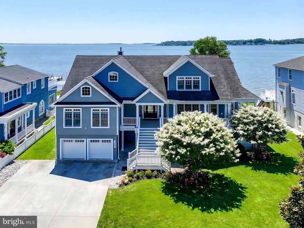 Image 1 of property listing at 3539 BAY DR, Baltimore, MD 21220