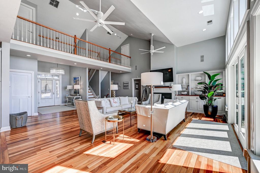 Image 10 of property listing at 3539 BAY DR, Baltimore, MD 21220