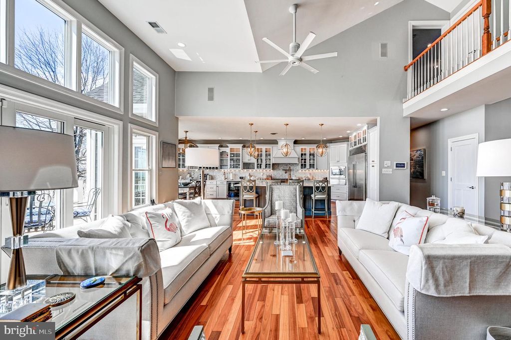 Image 12 of property listing at 3539 BAY DR, Baltimore, MD 21220