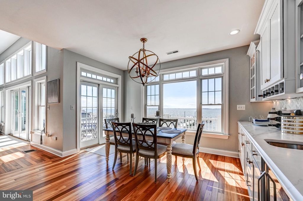 Image 21 of property listing at 3539 BAY DR, Baltimore, MD 21220