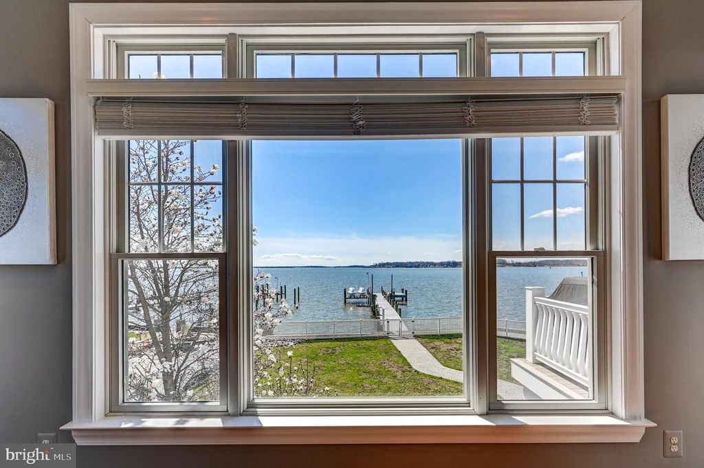 Image 27 of property listing at 3539 BAY DR, Baltimore, MD 21220