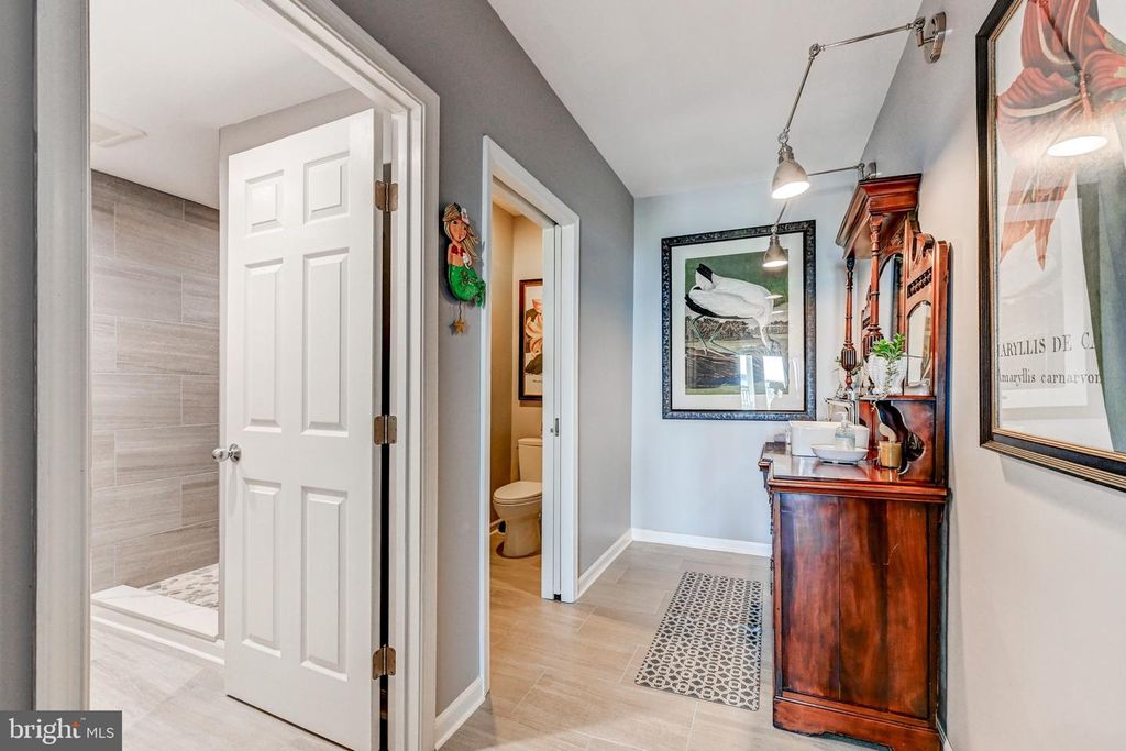 Image 37 of property listing at 3539 BAY DR, Baltimore, MD 21220