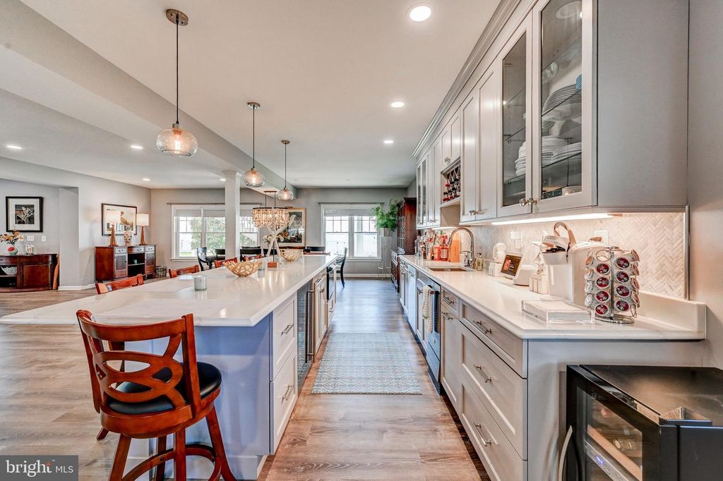 Image 43 of property listing at 3539 BAY DR, Baltimore, MD 21220