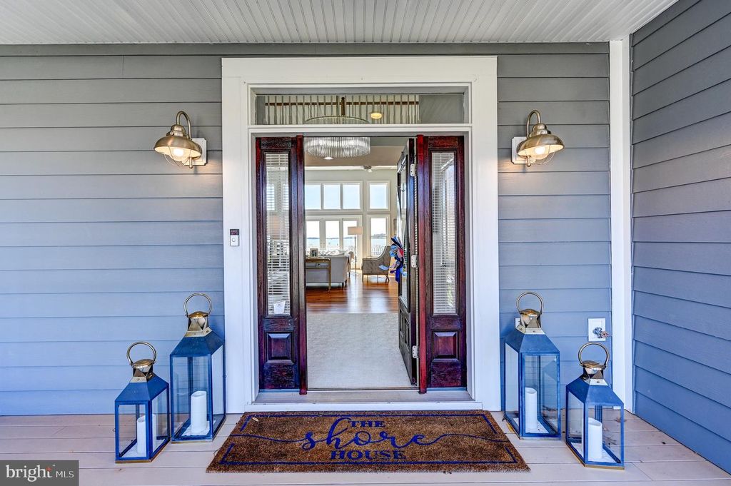 Image 5 of property listing at 3539 BAY DR, Baltimore, MD 21220