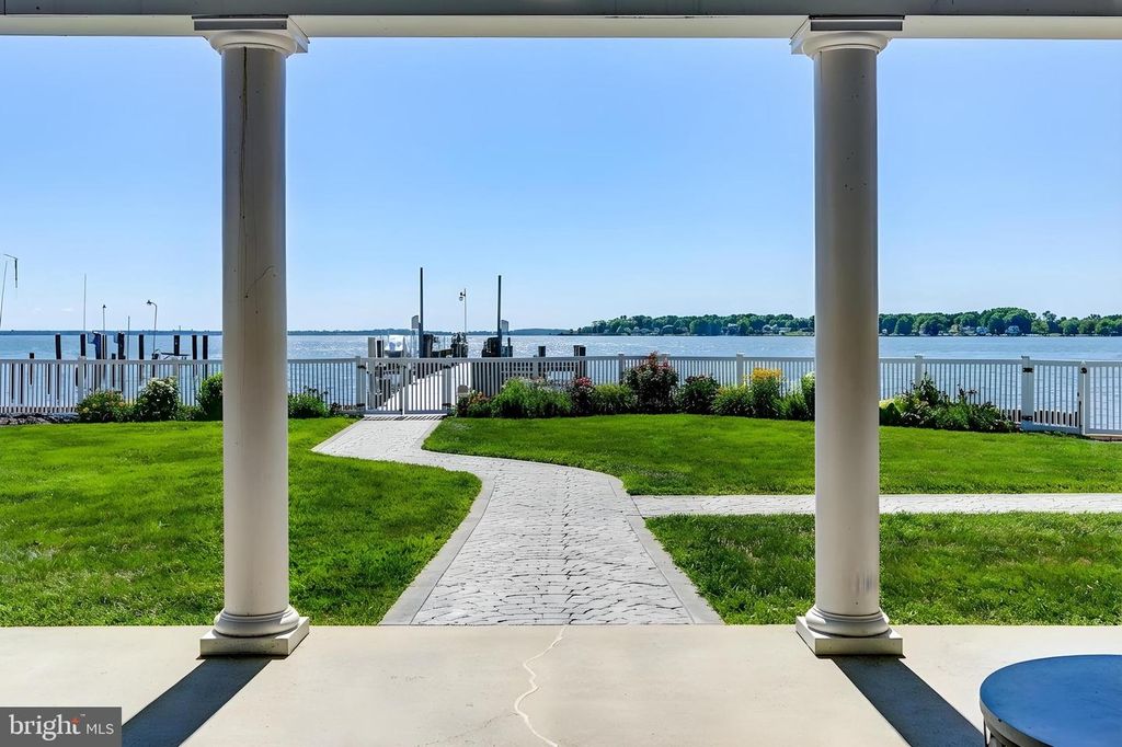 Image 61 of property listing at 3539 BAY DR, Baltimore, MD 21220