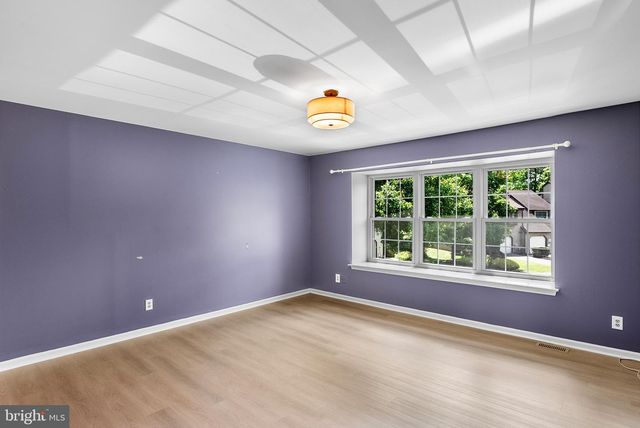 12 FAIRWAY COURT, Marlton, NJ 08053